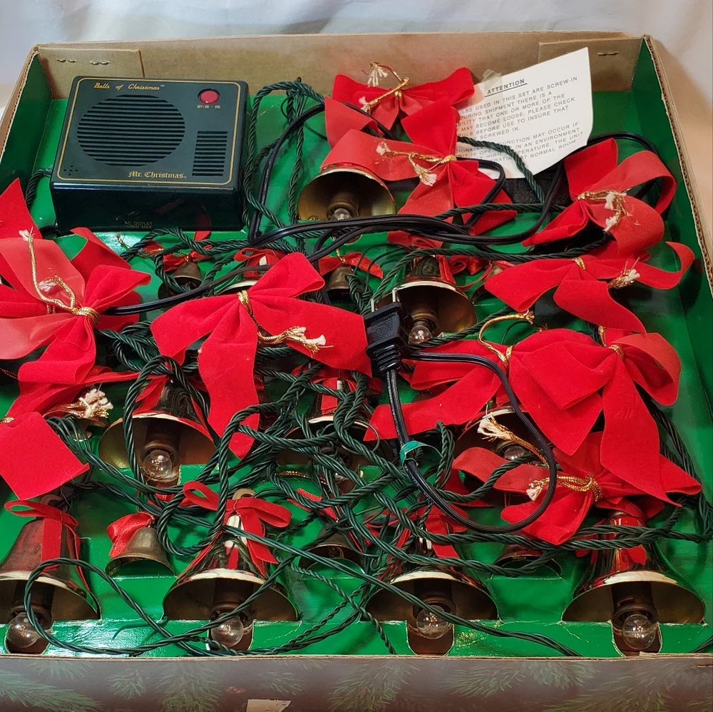 Bells Of Christmas Vtg 1992 Mr Christmas Musical Brass Bells Remote Control